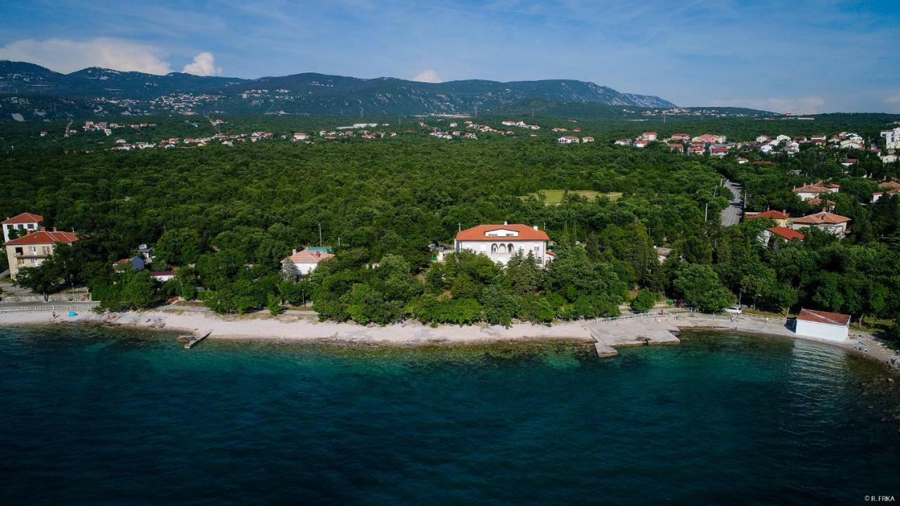 Apartments Omorfia Kraljevica Exterior photo